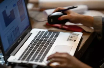 5 Best Laptops With Long Battery Life Under ₹70,000 — Top Picks for All-Day Use (2025)