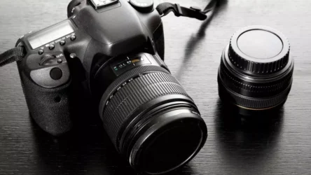 5 Best DSLR Cameras Worth Buying This Year — Expert Picks & Reviews