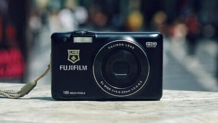 The 5 Best Street Photography Cameras of 2025 — Compact, Fast, and Discreet